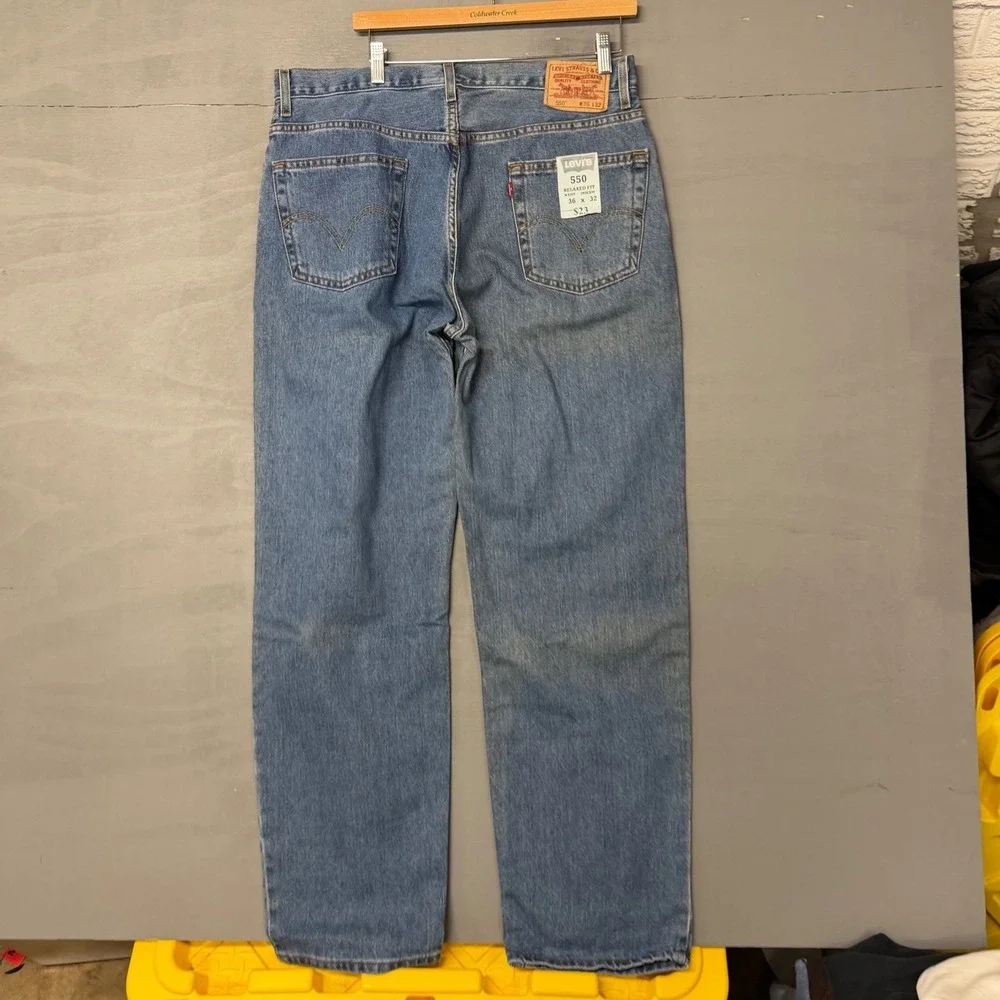 Levis 550 Relaxed Fit Tapered‎ Leg Blue Jeans Mens 36x32 Medium Wash Denim
